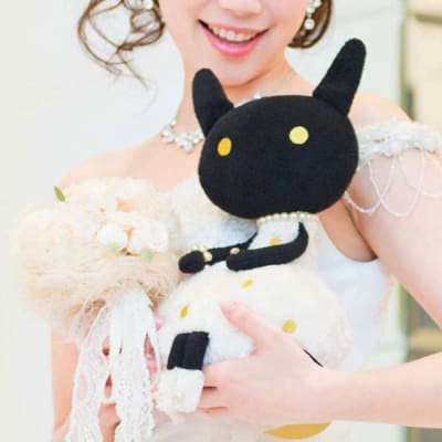 マシュマロウサギ〈Atsuko Matano〉+キラキラHAPPYBOX電報 | 電報なら 
